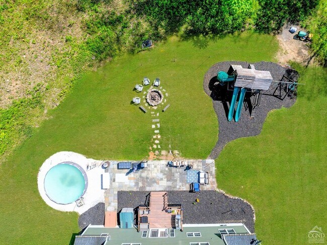 Building Photo - 174 Grove School Rd