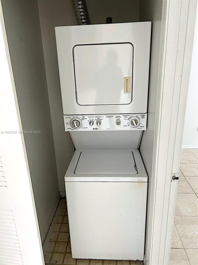 Building Photo - 3690 N 56th Ave