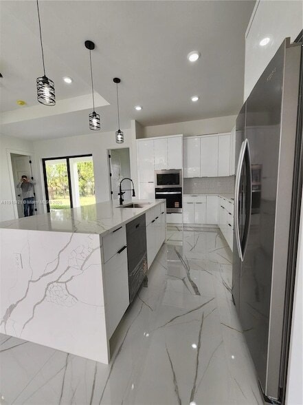 Building Photo - 3302 E 18th St