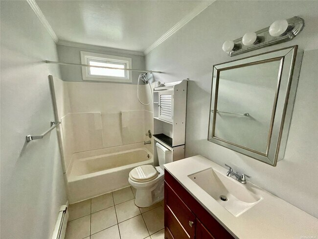 Building Photo - 26 Lancaster Rd