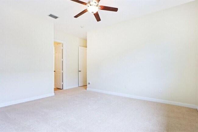 Building Photo - 690 Pacific Grove Dr