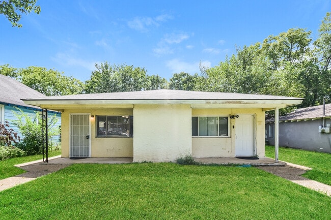 Building Photo - 3602 Dorris St