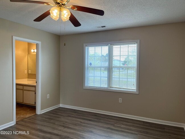 Building Photo - Welcome to Charlton Road!