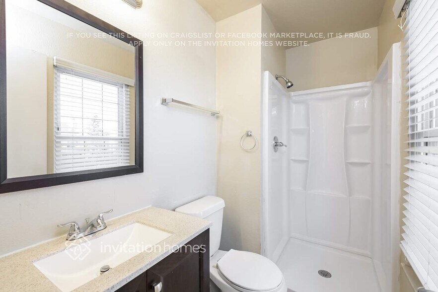 Building Photo - 11242 W 102nd Dr