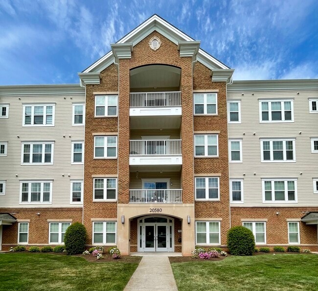 Building Photo - 20580 Hope Spring Ter