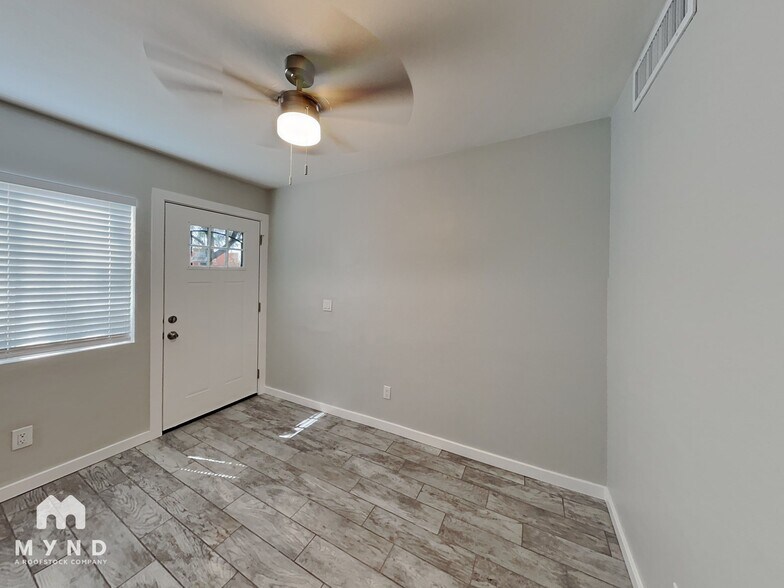 Building Photo - 12707 W Tasha Dr