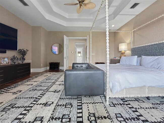 Building Photo - 13689 Deering Bay Dr