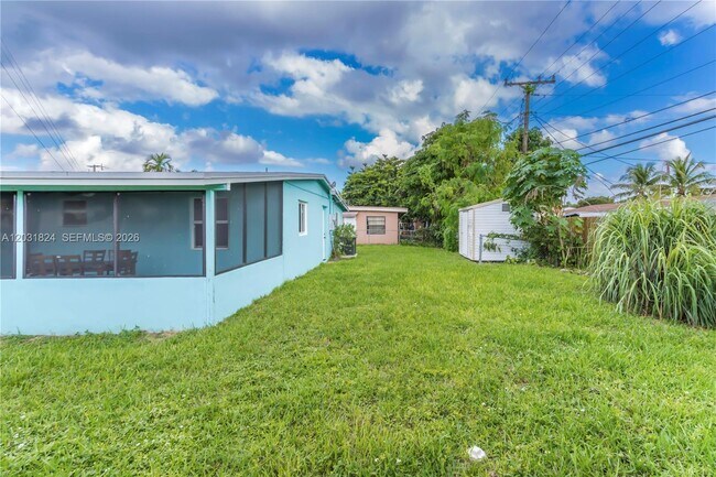 Building Photo - 630 NW 199th St