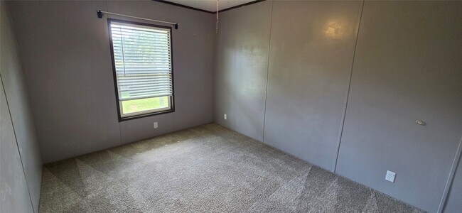 Building Photo - 2571 Lee Turner Rd