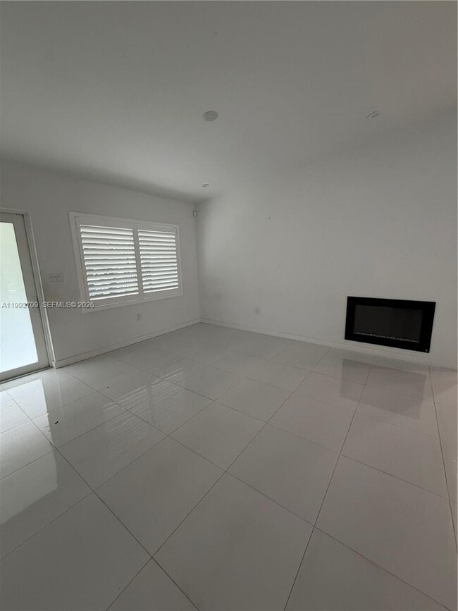 Building Photo - 3311 Monegro St