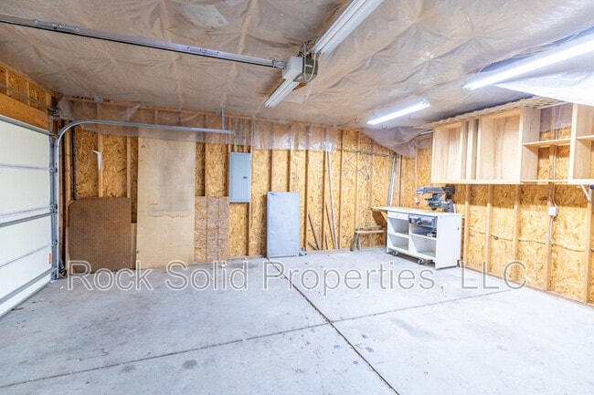 Building Photo - 312 S Ave B-6