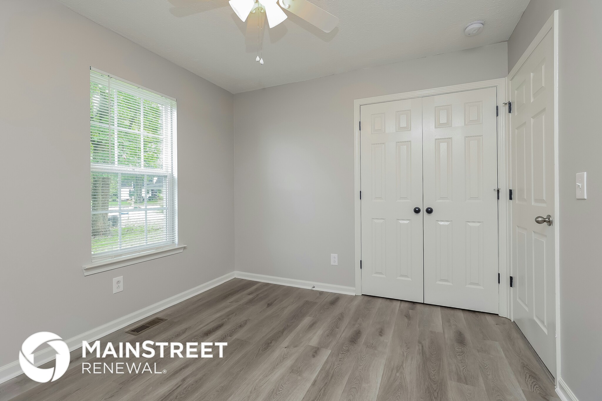 Building Photo - 230 Cool Waters Ct