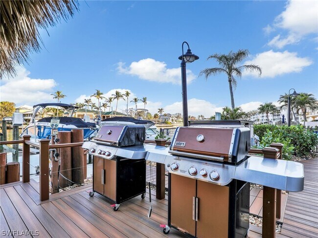 Building Photo - 11030 Gulf Shore Dr