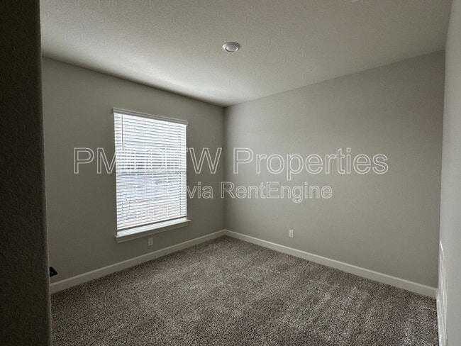 Building Photo - 808 Boyer Ct