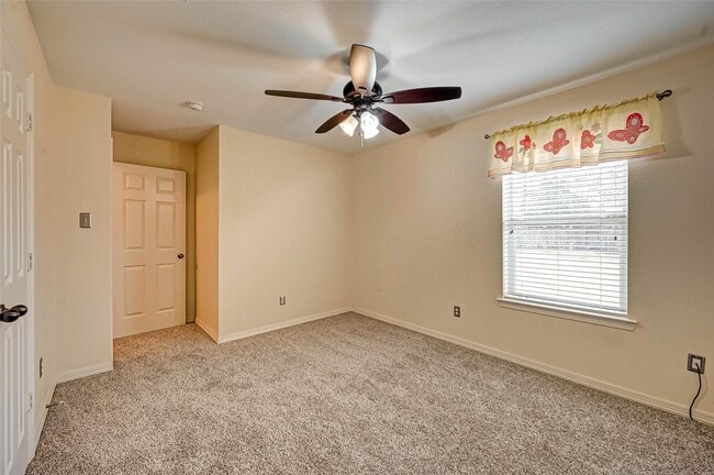 Building Photo - 16207 Willowford Ct