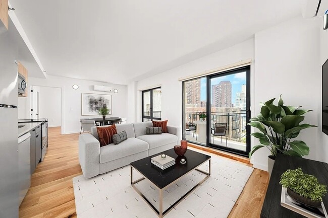 Building Photo - 336 E 112th St