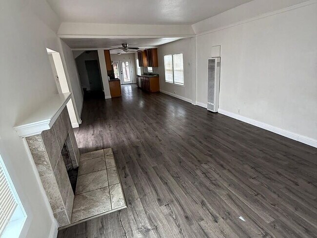 Building Photo - Single Family Home for Rent