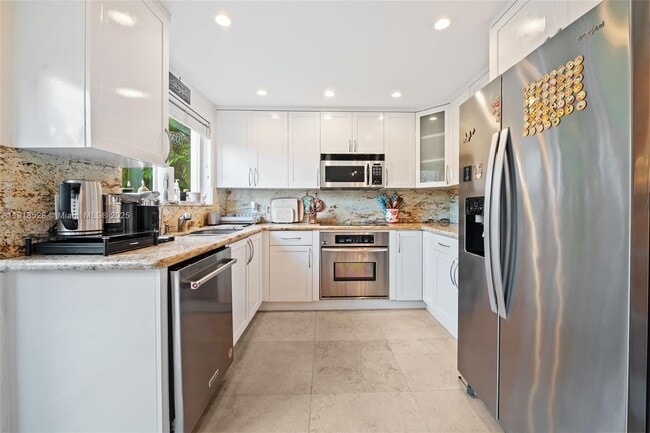 Building Photo - 1211 Algeria Ave