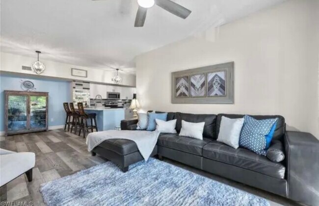 Building Photo - 1840 Florida Club Cir