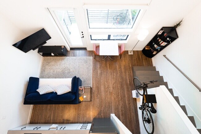 Building Photo - Stylish Furnished Loft Steps from Downtown