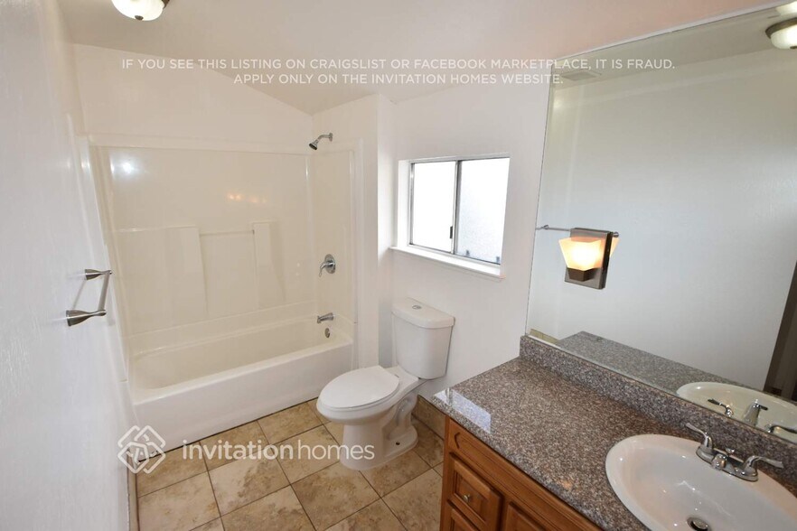 Building Photo - 1706 Barton Dr