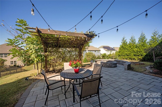 Building Photo - 7019 Hamilton Mill Dr