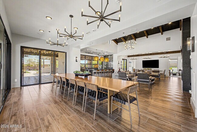 Building Photo - 15803 W Cottontail Ln