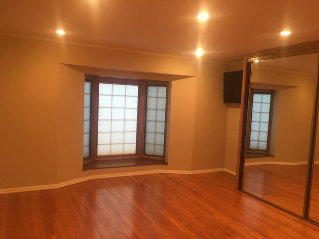 Building Photo - 1640 Ben Lomond Dr