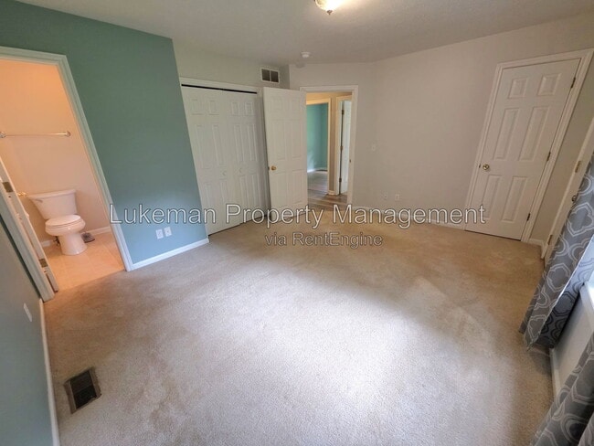 Building Photo - 5635 Monticello Ave