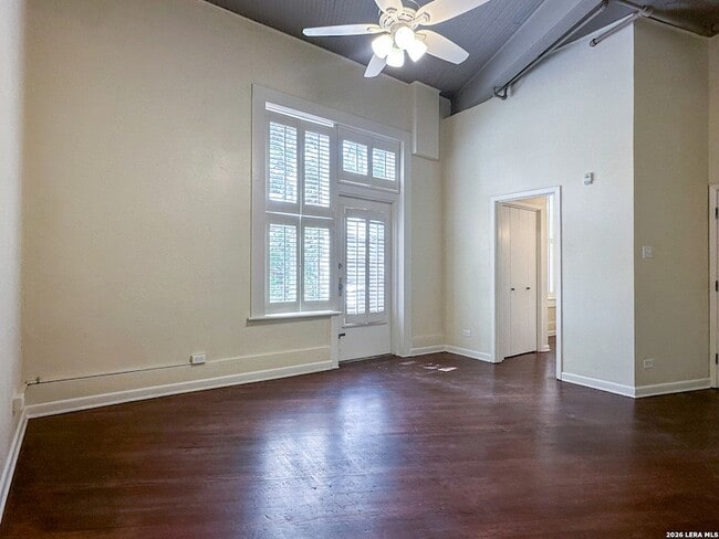 Building Photo - 245 Losoya St
