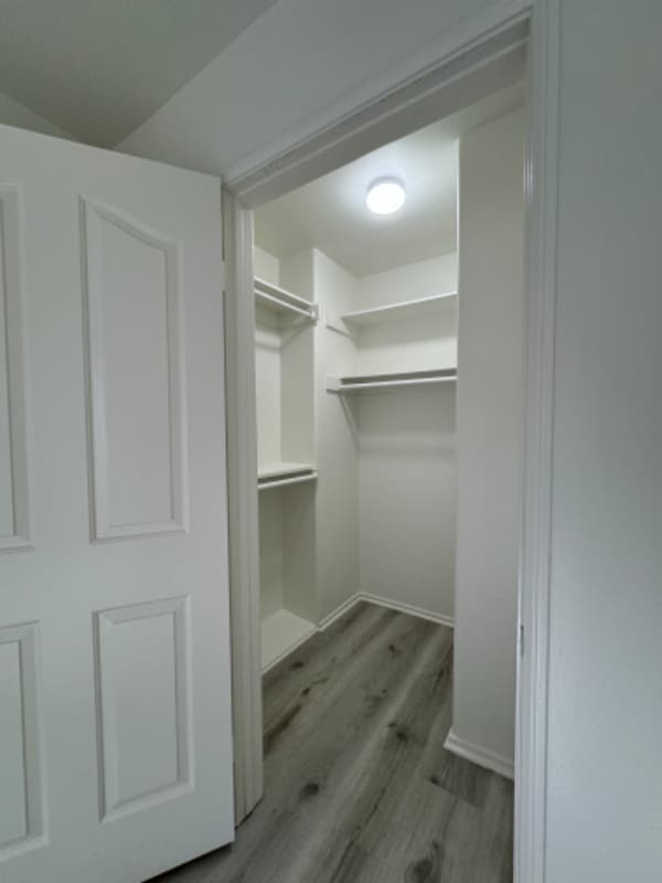 Building Photo - 13022 Riverside Dr