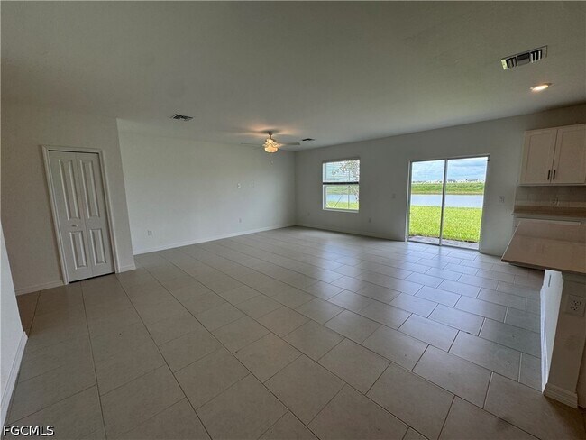 Building Photo - 16042 Palos Verdes St