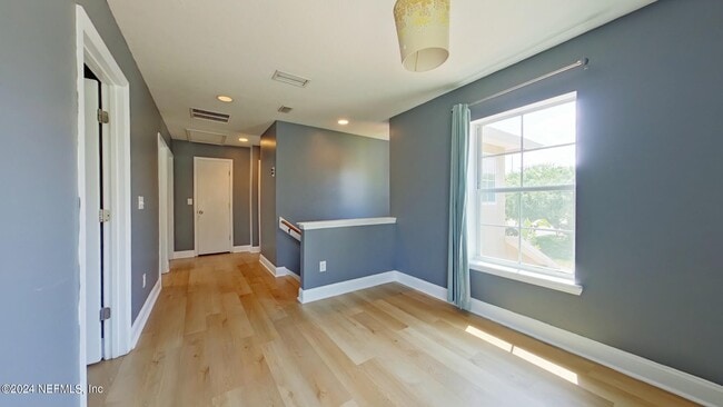 Building Photo - 108 Bay Bridge Dr