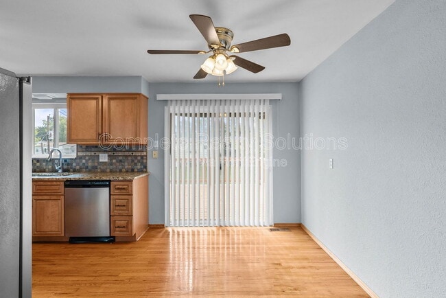 Building Photo - 12464 Glengate Dr