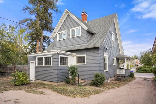 Building Photo - Charming Home Near Colorado College – Walk to Downtown & Trails!