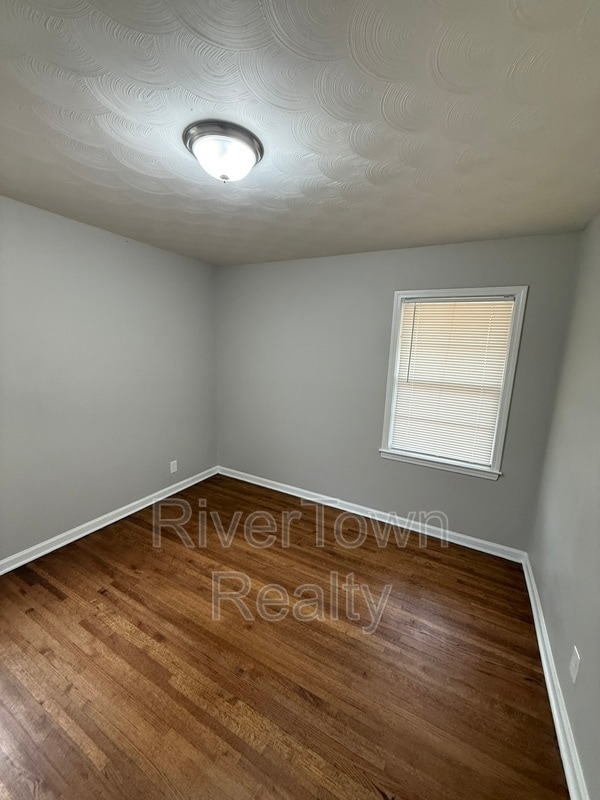 Building Photo - 4867 Dianne Dr