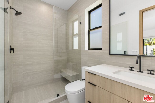 Building Photo - 19535 Strathern St