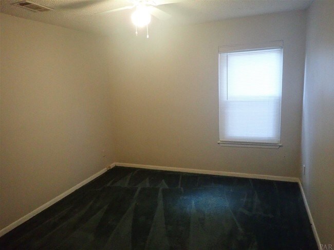 Building Photo - 2830 Hidden Springs Cir