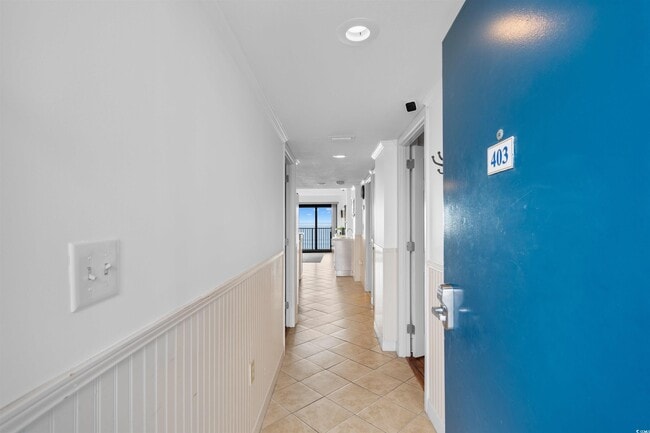 Building Photo - 2200 N Ocean Blvd