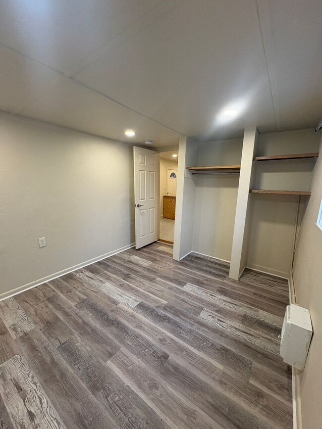 Building Photo - 1 Bedroom Apartment in Camellia Park