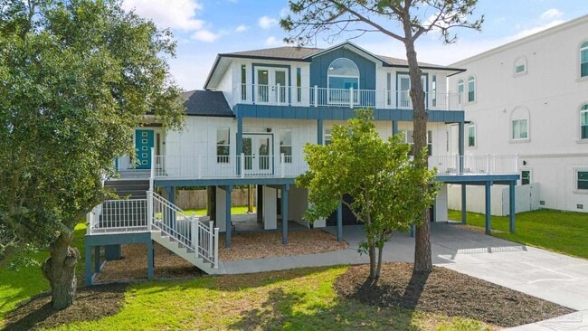 Building Photo - 500 Deer Point Dr
