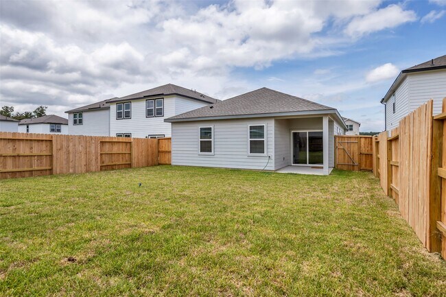 Building Photo - 18669 Shauna Danielle Dr