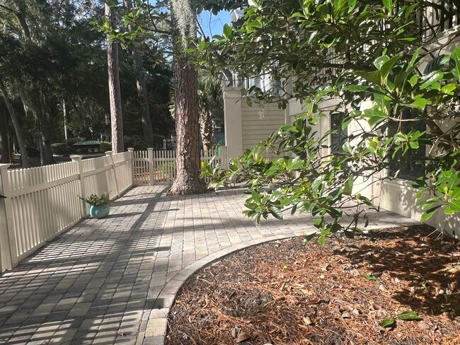 Building Photo - Spacious Updated Home in Windmill Harbour!