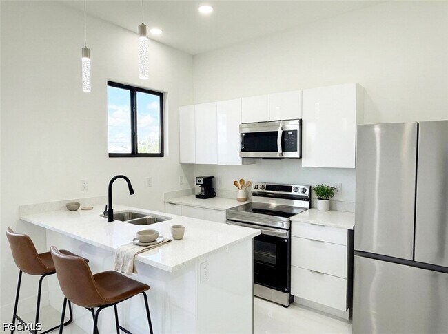 Building Photo - 4238 NW 34th Terrace