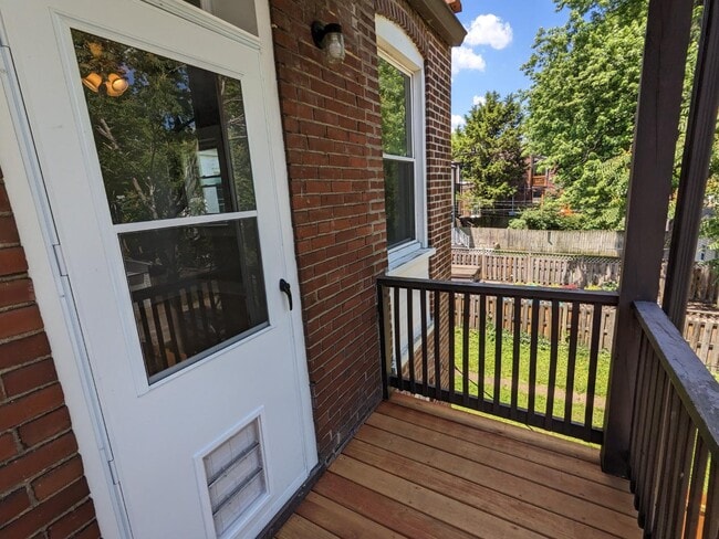 Building Photo - 4227 Botanical Ave