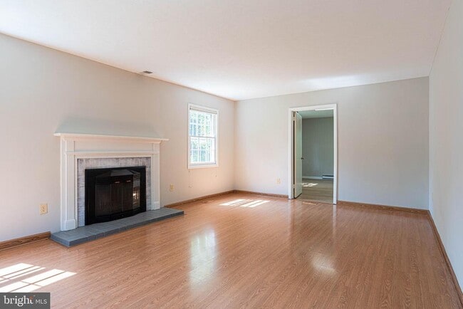 Building Photo - 13145 Madonna Ln