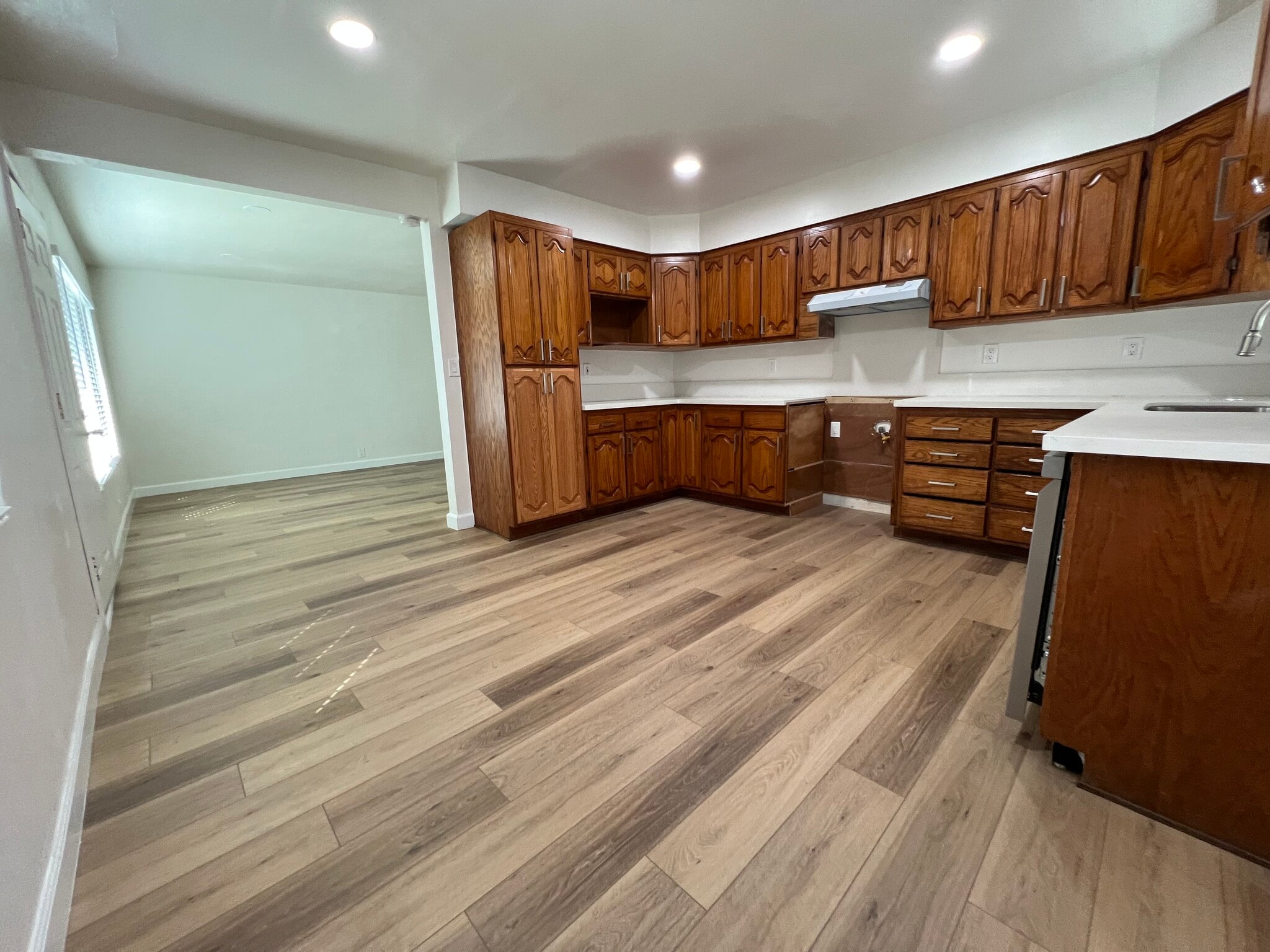 Kitchen side - 511 E 213th St