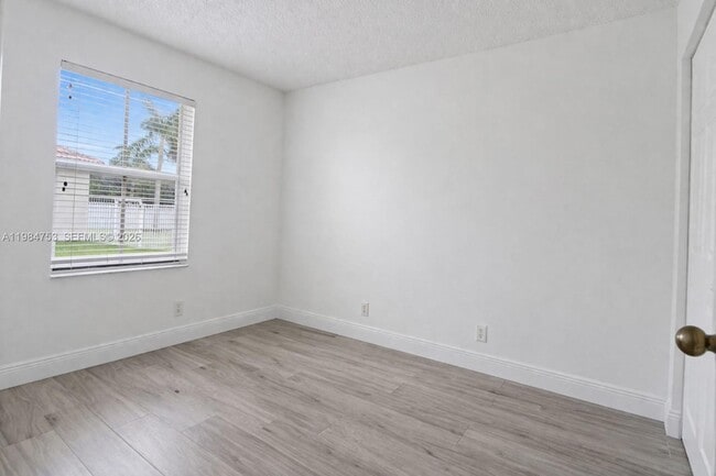 Building Photo - 1918 Andromeda Ln