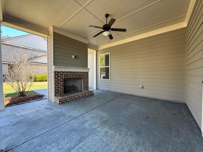 Building Photo - 535 Settles Brook Court