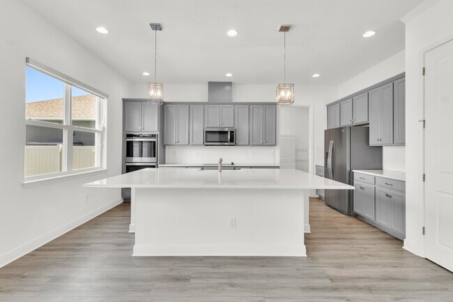 Building Photo - 5404 Golden Apple Dr